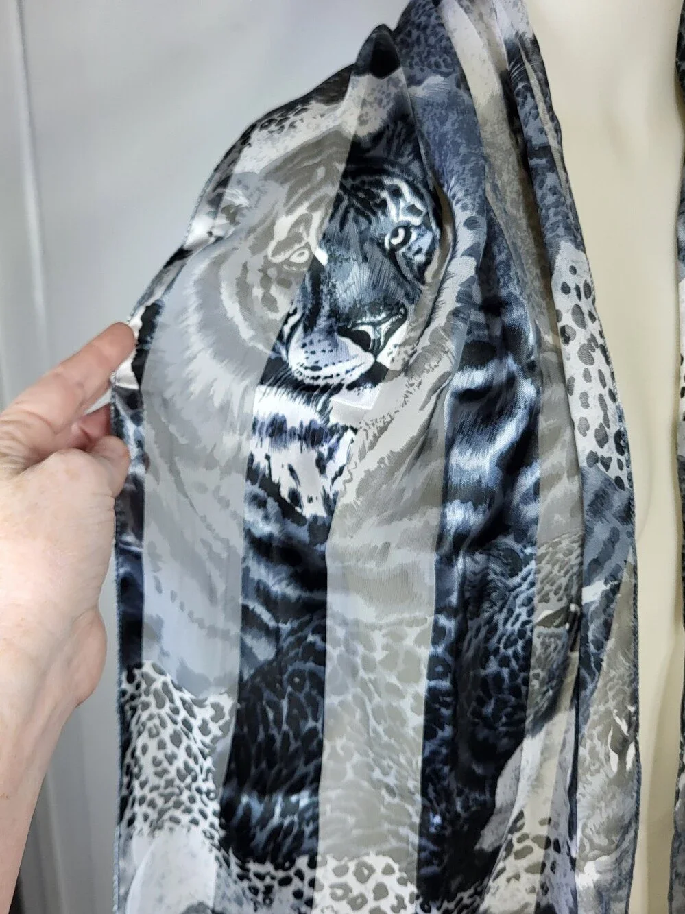 Silk Feel Sheer Black and White Animal Print Lightweight Scarf 13